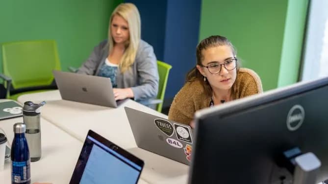 Power Home Remodeling employees.